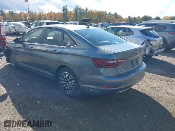 ✅ 2019 Volkswagen Jetta S • VIN: 3VWCB7BU3KM133932 • Lot: 43493380. Wystawiony na IAAI z przebiegiem 71 981 mil. Bezpłatny archiwum sprzedaży aukcyjnych z USA i szczegółowy raport historii pojazdu na DreamBid. Zdjęcie 3.