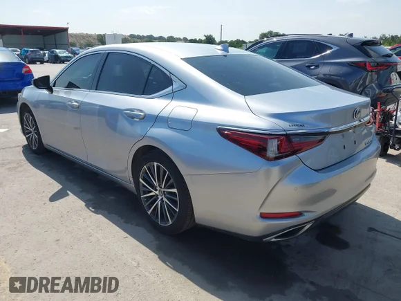 ✅ 2023 Lexus ES 350 • VIN: 58ADZ1B1XPU145833 • Лот: 45479434. Опубліковано раніше на IAAI з пробігом 45 771 миль. Безкоштовний доступ до архіву аукціонних продажів зі США та докладний звіт про історію автомобіля на DreamBid. Зображення 3.