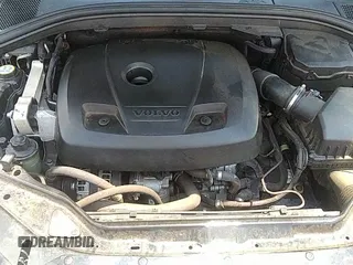 ✅ 2016 Volvo XC60 T5 Drive-E Premier • VIN: YV440MDK3G2799742 • Лот: 42683129. Опубликован ранее на IAAI с пробегом 159 847 миль. Бесплатный доступ к архиву аукционных продаж из США и подробный отчёт об истории автомобиля на DreamBid. Изображение 19.