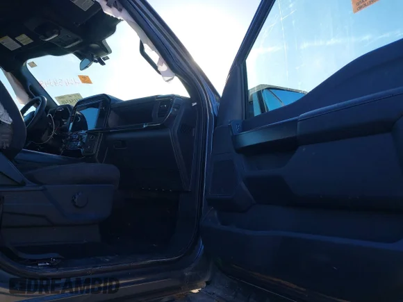 ✅ 2024 Ford F-150 STX • VIN: 1FTEW2KP5RKE67734 • Lot: 44154348. Wystawiony na IAAI z przebiegiem Nie podano. Bezpłatny archiwum sprzedaży aukcyjnych z USA i szczegółowy raport historii pojazdu na DreamBid. Zdjęcie 5.