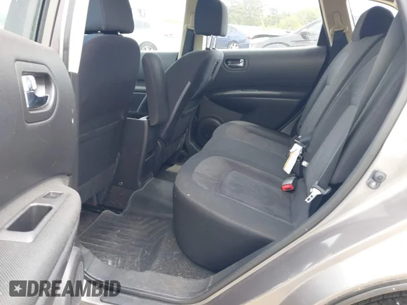 ✅ 2014 Nissan Rogue S • VIN: JN8AS5MV9EW722139 • Lot: 44868665. Wystawiony na IAAI z przebiegiem 137 740 mil. Bezpłatny archiwum sprzedaży aukcyjnych z USA i szczegółowy raport historii pojazdu na DreamBid. Zdjęcie 8.