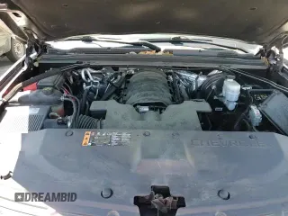 ✅ 2018 Chevrolet Suburban Premier • VIN: 1GNSCJKC4JR189639 • Lot: 64221035. Wystawiony na Copart z przebiegiem 110 256 mil. Bezpłatny archiwum sprzedaży aukcyjnych z USA i szczegółowy raport historii pojazdu na DreamBid. Zdjęcie 14.