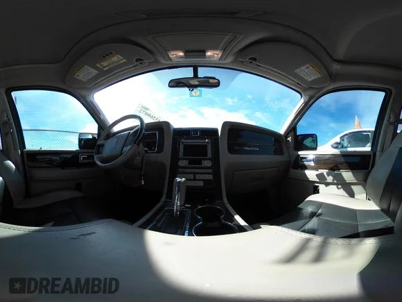 ✅ 2009 Lincoln Navigator • VIN: 5LMFU28579LJ00742 • Lot: 43268072. Listed on IAAI with 124,733 mi. Free auction sales archive from the USA and detailed vehicle history report at DreamBid. Image 19.