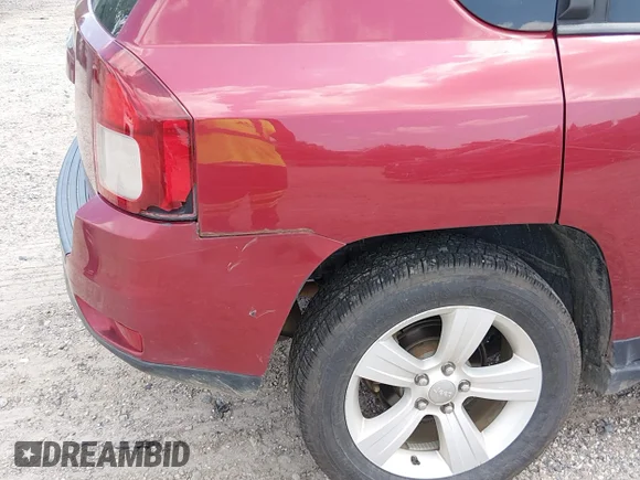 ✅ 2014 Jeep Compass Sport • VIN: 1C4NJDBB7ED514646 • Lot: 45625275. Wystawiony na IAAI z przebiegiem 151 838 mil. Bezpłatny archiwum sprzedaży aukcyjnych z USA i szczegółowy raport historii pojazdu na DreamBid. Zdjęcie 6.