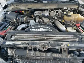 ✅ 2008 Ford F-350 XL • VIN: 1FTWX31R68EC58445 • Lot: 82446874. Listed on Copart with 130,297 mi. Free auction sales archive from the USA and detailed vehicle history report at DreamBid. Image 13.