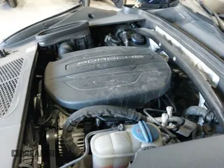 ✅ 2017 Porsche Macan • VIN: WP1AA2A50HLB81486 • Lot: 43334355. Listed on IAAI with 41,303 mi. Free auction sales archive from the USA and detailed vehicle history report at DreamBid. Image 20.