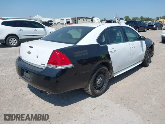 ✅ 2014 Chevrolet Impala Police Police • VIN: 2G1WD5E33E1161171 • Lot: 43141946. Wystawiony na IAAI z przebiegiem 132 854 mil. Bezpłatny archiwum sprzedaży aukcyjnych z USA i szczegółowy raport historii pojazdu na DreamBid. Zdjęcie 4.