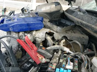 ✅ 2016 Toyota Tundra Platinum • VIN: 5TFAY5F1XGX559700 • Lot: 41498364. Listed on IAAI with 100,086 mi. Free auction sales archive from the USA and detailed vehicle history report at DreamBid. Image 19.