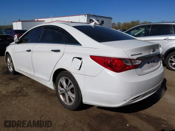 ✅ 2011 Hyundai Sonata Limited • VIN: 5NPEC4AC0BH230186 • Lot: 44812129. Wystawiony na IAAI z przebiegiem 158 384 mil. Bezpłatny archiwum sprzedaży aukcyjnych z USA i szczegółowy raport historii pojazdu na DreamBid. Zdjęcie 3.