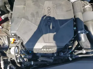 ✅ 2024 Kia K5 GT • VIN: 5XXG44J8XRG250033 • Lot: 81376175. Wystawiony na Copart z przebiegiem 12 161 mil. Bezpłatny archiwum sprzedaży aukcyjnych z USA i szczegółowy raport historii pojazdu na DreamBid. Zdjęcie 15.