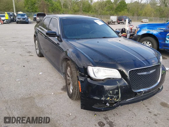 ✅ 2016 Chrysler 300 Limited • VIN: 2C3CCARG8GH278424 • Lot: 44723296. Wystawiony na IAAI z przebiegiem 102 311 mil. Bezpłatny archiwum sprzedaży aukcyjnych z USA i szczegółowy raport historii pojazdu na DreamBid. Zdjęcie 1.