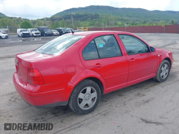 ✅ 2001 Volkswagen Jetta • VIN: 3VWSS29M11M007166 • Lot: 42166306. Wystawiony na IAAI z przebiegiem 136 732 mil. Bezpłatny archiwum sprzedaży aukcyjnych z USA i szczegółowy raport historii pojazdu na DreamBid. Zdjęcie 4.