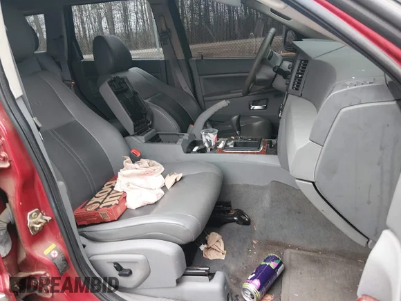 ✅ 2005 Jeep Grand Cherokee Limited • VIN: 1J8HR58255C618537 • Lot: 44719472. Wystawiony na IAAI z przebiegiem Nie podano. Bezpłatny archiwum sprzedaży aukcyjnych z USA i szczegółowy raport historii pojazdu na DreamBid. Zdjęcie 5.