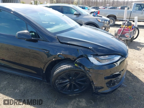 ✅ 2023 Tesla Model X • VIN: 7SAXCBE53PF368290 • Lot: 44650727. Wystawiony na IAAI z przebiegiem 42 982 mil. Bezpłatny archiwum sprzedaży aukcyjnych z USA i szczegółowy raport historii pojazdu na DreamBid. Zdjęcie 6.