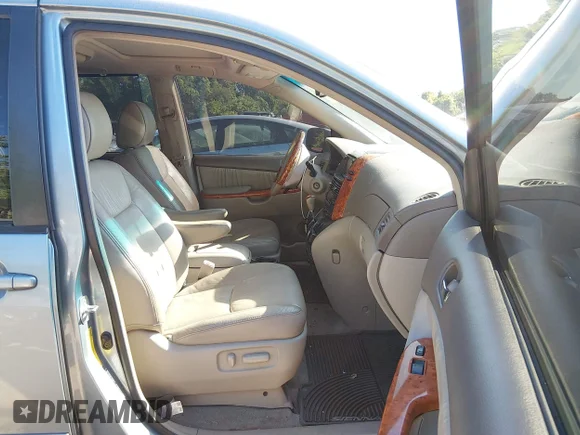✅ 2010 Toyota Sienna XLE • VIN: 5TDDK4CC8AS028961 • Lot: 45283845. Wystawiony na IAAI z przebiegiem 245 998 mil. Bezpłatny archiwum sprzedaży aukcyjnych z USA i szczegółowy raport historii pojazdu na DreamBid. Zdjęcie 5.