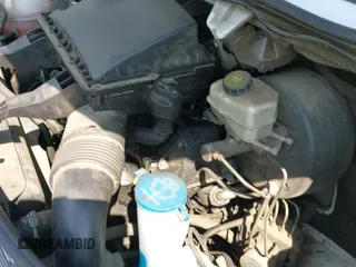 ✅ 2016 Mercedes-Benz Sprinter Cargo • VIN: WD3PE7DD2GP289514 • Lot: 42818314. Wystawiony na IAAI z przebiegiem 204 833 mil. Bezpłatny archiwum sprzedaży aukcyjnych z USA i szczegółowy raport historii pojazdu na DreamBid. Zdjęcie 18.