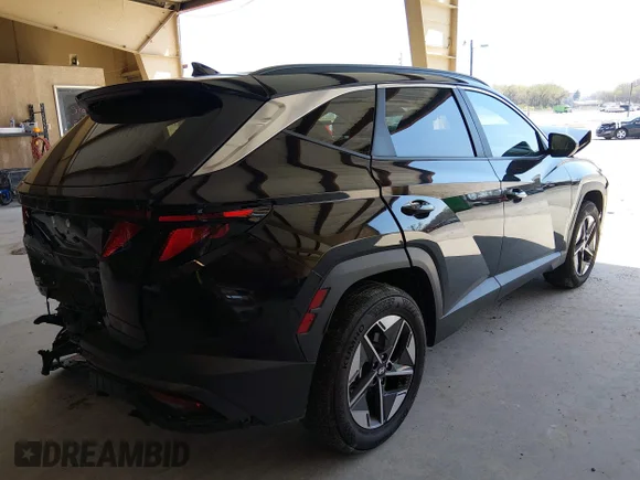 ✅ 2025 Hyundai Tucson SEL • VIN: 5NMJB3DE7SH557772 • Lot: 44668337. Wystawiony na IAAI z przebiegiem 8 463 mil. Bezpłatny archiwum sprzedaży aukcyjnych z USA i szczegółowy raport historii pojazdu na DreamBid. Zdjęcie 4.