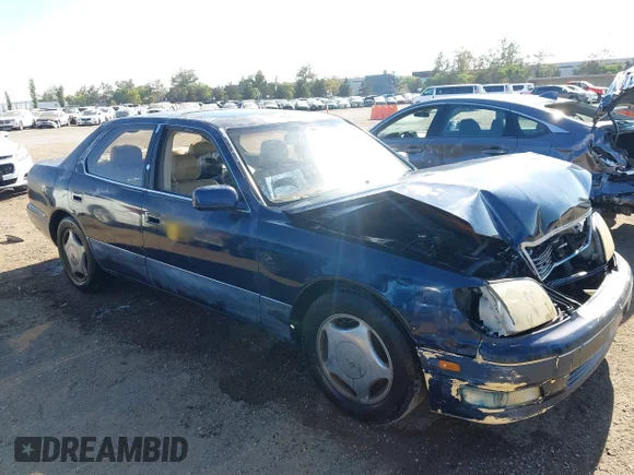 ✅ 1998 Lexus LS 400 • VIN: JT8BH28F3W0099619 • Lot: 45577074. Wystawiony na IAAI z przebiegiem 324 898 mil. Bezpłatny archiwum sprzedaży aukcyjnych z USA i szczegółowy raport historii pojazdu na DreamBid. Zdjęcie 1.