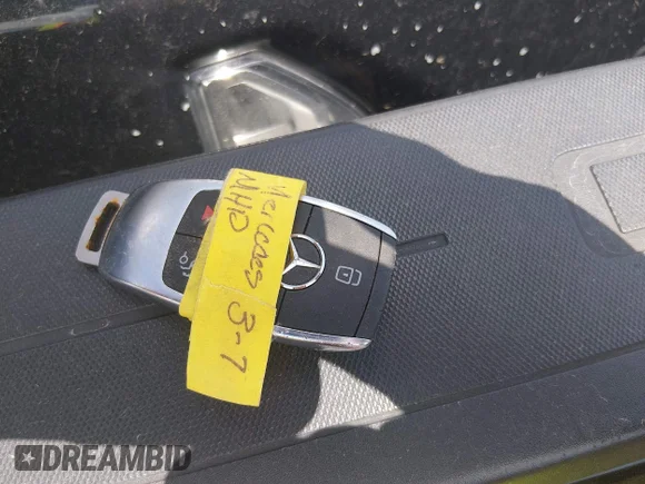 ✅ 2022 Mercedes-Benz GLB 250 • VIN: W1N4M4GB2NW241026 • Lot: 44611973. Wystawiony na IAAI z przebiegiem 4 619 mil. Bezpłatny archiwum sprzedaży aukcyjnych z USA i szczegółowy raport historii pojazdu na DreamBid. Zdjęcie 11.