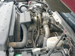 ✅ 2019 Chevrolet Silverado 2500HD LT • VIN: 1GC1KSEY9KF103023 • Lot: 41823944. Wystawiony na IAAI z przebiegiem 143 028 mil. Bezpłatny archiwum sprzedaży aukcyjnych z USA i szczegółowy raport historii pojazdu na DreamBid. Zdjęcie 19.