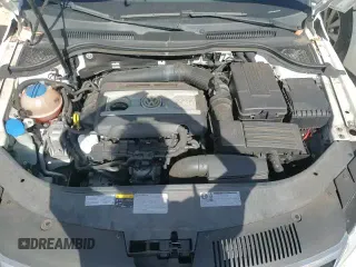 ✅ 2017 Volkswagen CC R-Line Executive • VIN: WVWFP7AN9HE503484 • Лот: 57677285. Опубликован ранее на Copart с пробегом 57 567 миль. Бесплатный доступ к архиву аукционных продаж из США и подробный отчёт об истории автомобиля на DreamBid. Изображение 13.