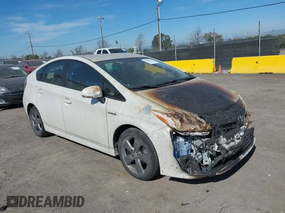✅ 2015 Toyota Prius Four • VIN: JTDKN3DU3F0421146 • Lot: 41688145. Wystawiony na IAAI z przebiegiem 122 750 mil. Bezpłatny archiwum sprzedaży aukcyjnych z USA i szczegółowy raport historii pojazdu na DreamBid. Zdjęcie 1.