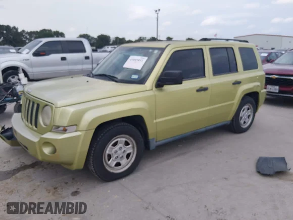 ✅ 2010 Jeep Patriot Sport • VIN: 1J4NT2GA8AD514061 • Lot: 45085851. Wystawiony na IAAI z przebiegiem 122 052 mil. Bezpłatny archiwum sprzedaży aukcyjnych z USA i szczegółowy raport historii pojazdu na DreamBid. Zdjęcie 2.