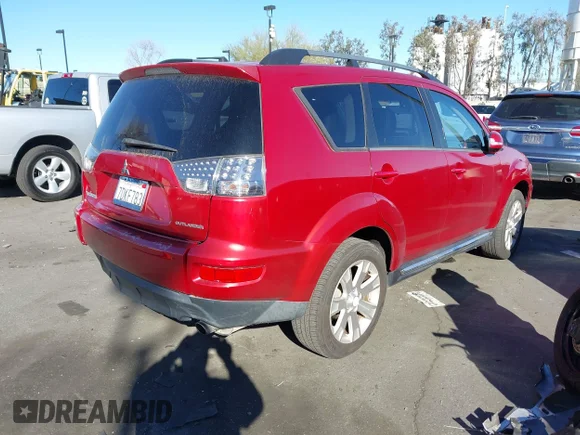 ✅ 2013 Mitsubishi Outlander SE • VIN: JA4AS3AW8DU007970 • Лот: 44247846. Опубліковано раніше на IAAI з пробігом 101 008 миль. Безкоштовний доступ до архіву аукціонних продажів зі США та докладний звіт про історію автомобіля на DreamBid. Зображення 4.