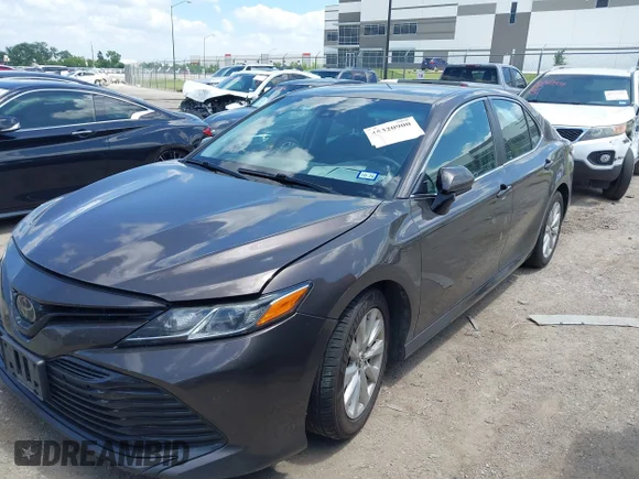✅ 2019 Toyota Camry SE • VIN: 4T1B11HK3KU820274 • Lot: 45320900. Wystawiony na IAAI z przebiegiem 139 341 mil. Bezpłatny archiwum sprzedaży aukcyjnych z USA i szczegółowy raport historii pojazdu na DreamBid. Zdjęcie 2.