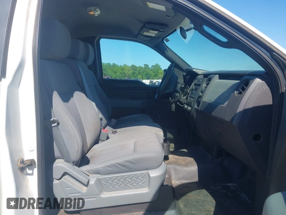 ✅ 2012 Ford F-150 XL • VIN: 1FTMF1CF3CFC47715 • Лот: 45148914. Опубликован ранее на IAAI с пробегом 246 981 миль. Бесплатный доступ к архиву аукционных продаж из США и подробный отчёт об истории автомобиля на DreamBid. Изображение 5.