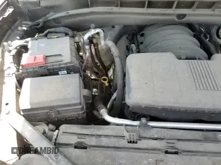 ✅ 2021 Chevrolet Suburban RST • VIN: 1GNSCEKD2MR379573 • Lot: 67044175. Wystawiony na Copart z przebiegiem 126 866 mil. Bezpłatny archiwum sprzedaży aukcyjnych z USA i szczegółowy raport historii pojazdu na DreamBid. Zdjęcie 17.