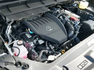 ✅ 2024 Toyota Highlander LE • VIN: 5TDKDRBH5RS574155 • Lot: 41700927. Listed on IAAI with 1,143 mi. Free auction sales archive from the USA and detailed vehicle history report at DreamBid. Image 20.