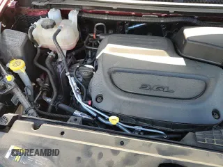 ✅ 2021 Chrysler Pacifica Touring L • VIN: 2C4RC3BG6MR549272 • Lot: 65805935. Wystawiony na Copart z przebiegiem 27 061 mil. Bezpłatny archiwum sprzedaży aukcyjnych z USA i szczegółowy raport historii pojazdu na DreamBid. Zdjęcie 16.