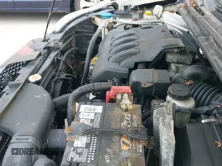 ✅ 2010 Nissan Sentra 2.0 • VIN: 3N1AB6AP0AL722265 • Lot: 42854736. Wystawiony na IAAI z przebiegiem 225 009 mil. Bezpłatny archiwum sprzedaży aukcyjnych z USA i szczegółowy raport historii pojazdu na DreamBid. Zdjęcie 13.