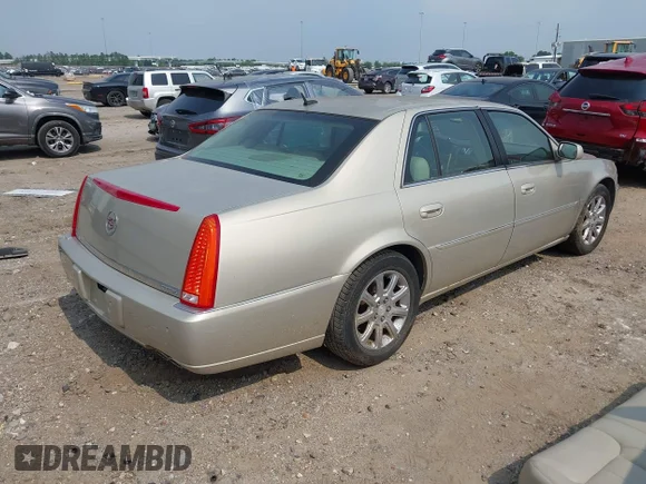 ✅ 2008 Cadillac DTS 1SA • VIN: 1G6KD57Y28U146610 • Лот: 42321563. Опубліковано раніше на IAAI з пробігом 76 837 миль. Безкоштовний доступ до архіву аукціонних продажів зі США та докладний звіт про історію автомобіля на DreamBid. Зображення 4.