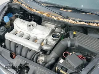 ✅ 2010 Volkswagen Beetle • VIN: 3VWPG3AG9AM015051 • Lot: 42052771. Wystawiony na IAAI z przebiegiem 163 728 mil. Bezpłatny archiwum sprzedaży aukcyjnych z USA i szczegółowy raport historii pojazdu na DreamBid. Zdjęcie 12.