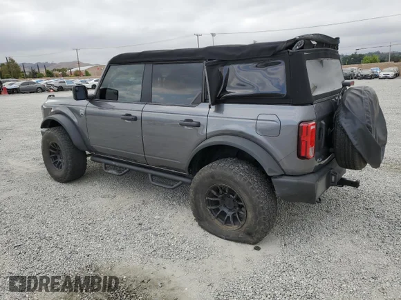 ✅ 2022 Ford Bronco • VIN: 1FMDE5BH4NLA76891 • Лот: 80335625. Опубліковано раніше на Copart з пробігом 54 974 миль. Безкоштовний доступ до архіву аукціонних продажів зі США та докладний звіт про історію автомобіля на DreamBid. Зображення 2.
