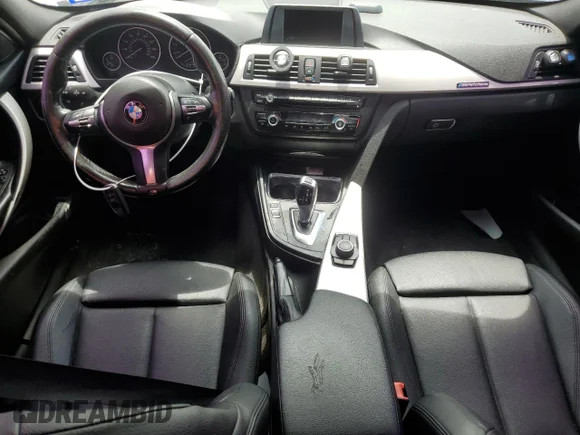 ✅ 2015 BMW 3 Series 320i • VIN: WBA3B1G5XFNT64773 • Лот: 63906594. Опубликован ранее на Copart с пробегом 207 358 миль. Бесплатный доступ к архиву аукционных продаж из США и подробный отчёт об истории автомобиля на DreamBid. Изображение 8.
