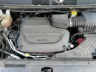 ✅ 2020 Chrysler Pacifica Touring • VIN: 2C4RC1FG0LR140777 • Lot: 63764545. Wystawiony na Copart z przebiegiem 100 287 mil. Bezpłatny archiwum sprzedaży aukcyjnych z USA i szczegółowy raport historii pojazdu na DreamBid. Zdjęcie 17.