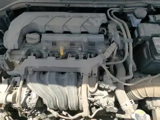 2020 Hyundai Accent Limited z VIN 3KPC34A61LE120724, wystawiony jako Copart lot #60055465 z przebiegiem 71 687 mil mil oraz Czysty tytuł • Clean title. Historia ofert i sprzedaży dostępna na DreamBid. Obrazek 13.