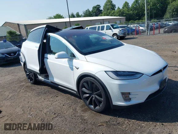 ✅ 2020 Tesla Model X Long Range • VIN: 5YJXCAE22LF294500 • Lot: 42793510. Wystawiony na IAAI z przebiegiem 51 097 mil. Bezpłatny archiwum sprzedaży aukcyjnych z USA i szczegółowy raport historii pojazdu na DreamBid. Zdjęcie 1.