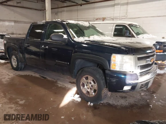 ✅ 2008 Chevrolet Silverado 1500 1LT • VIN: 2GCEK133181305129 • Lot: 43923014. Wystawiony na IAAI z przebiegiem 174 020 mil. Bezpłatny archiwum sprzedaży aukcyjnych z USA i szczegółowy raport historii pojazdu na DreamBid. Zdjęcie 1.