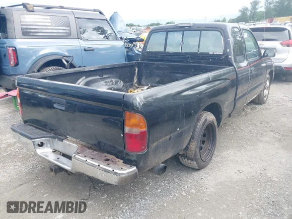 ✅ 1996 Toyota Tacoma • VIN: 4TAVL52N2TZ109705 • Lot: 42441571. Wystawiony na IAAI z przebiegiem 179 454 mil. Bezpłatny archiwum sprzedaży aukcyjnych z USA i szczegółowy raport historii pojazdu na DreamBid. Zdjęcie 4.