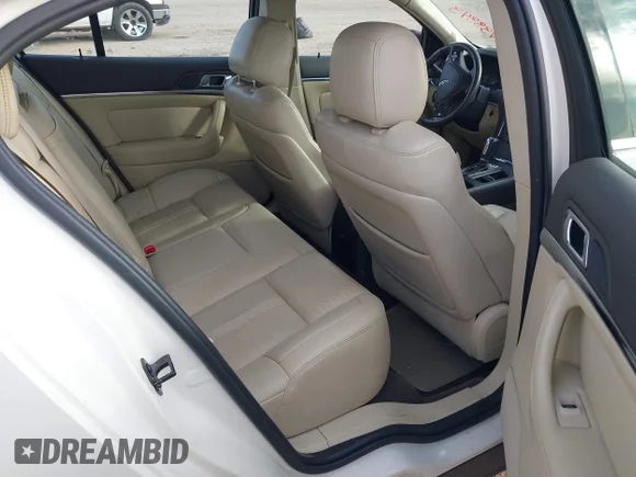 ✅ 2013 Lincoln MKS • VIN: 1LNHL9DK9DG615780 • Лот: 41733343. Опубликован ранее на IAAI с пробегом 173 049 миль. Бесплатный доступ к архиву аукционных продаж из США и подробный отчёт об истории автомобиля на DreamBid. Изображение 8.