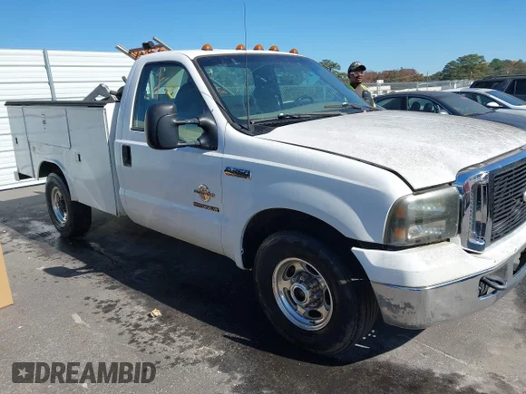 ✅ 2000 Ford F-350 XL • VIN: 1FDSF34F2YEC92655 • Lot: 43705269. Wystawiony na IAAI z przebiegiem 407 853 mil. Bezpłatny archiwum sprzedaży aukcyjnych z USA i szczegółowy raport historii pojazdu na DreamBid. Zdjęcie 1.