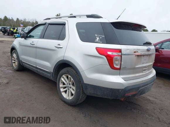 ✅ 2011 Ford Explorer XLT • VIN: 1FMHK8D85BGA44299 • Lot: 44591473. Wystawiony na IAAI z przebiegiem 183 206 mil. Bezpłatny archiwum sprzedaży aukcyjnych z USA i szczegółowy raport historii pojazdu na DreamBid. Zdjęcie 3.