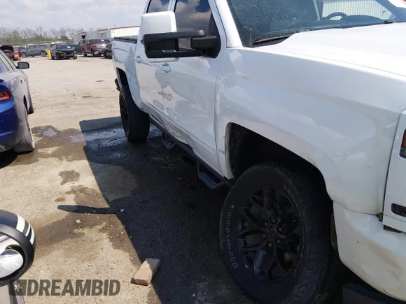 ✅ 2018 Chevrolet Silverado 1500 LT • VIN: 3GCUKREC2JG605251 • Lot: 44708035. Wystawiony na IAAI z przebiegiem 134 402 mil. Bezpłatny archiwum sprzedaży aukcyjnych z USA i szczegółowy raport historii pojazdu na DreamBid. Zdjęcie 6.