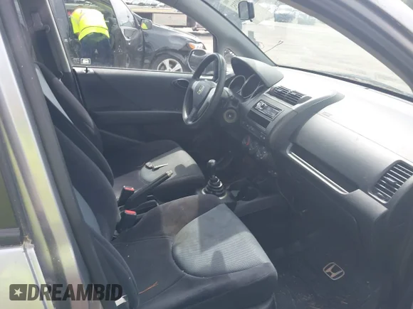 ✅ 2007 Honda Fit • VIN: JHMGD37467S067843 • Lot: 45392352. Listed on IAAI with 207,354 mi. Free auction sales archive from the USA and detailed vehicle history report at DreamBid. Image 5.