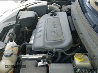 ✅ 2019 Jeep Cherokee Latitude Plus • VIN: 1C4PJLLB9KD486328 • Lot: 42810466. Wystawiony na IAAI z przebiegiem 115 842 mil. Bezpłatny archiwum sprzedaży aukcyjnych z USA i szczegółowy raport historii pojazdu na DreamBid. Zdjęcie 19.