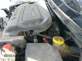 ✅ 2015 Dodge Dart SXT • VIN: 1C3CDFBB9FD320409 • Lot: 43431368. Wystawiony na IAAI z przebiegiem 100 950 mil. Bezpłatny archiwum sprzedaży aukcyjnych z USA i szczegółowy raport historii pojazdu na DreamBid. Zdjęcie 13.